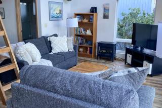 Ocean View in Yachats! Dog Friendly! Ya-Hut - 8