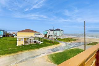 Amazing Gulf Views Steps to Beach Family Fun - 8