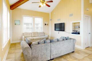 Amazing Gulf Views Steps to Beach Family Fun - 6