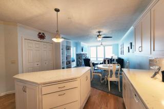 Spectacular Ocean Front Condo with Community Club House & Pool! Whale Crossing - 2