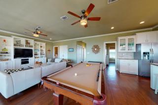 Ultimate Ocean Views Game Room Dog Haven - 9