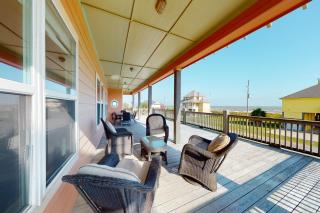 Ultimate Ocean Views Game Room Dog Haven - 6