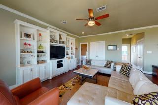 Ultimate Ocean Views Game Room Dog Haven - 4