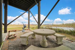 Escape Bay Views Large Deck Group Ready - 2