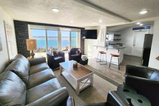 Alsea Bay Cottage with Hot Tub! The Retreat - 8