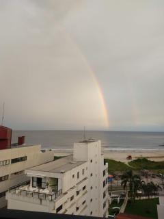 Apto em Caiobá com linda vista para a praia - 9