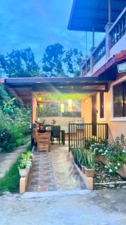 Chateau La Princesa with cozy garden & bar - 7