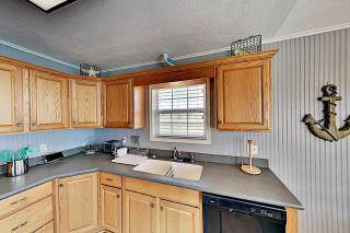 Escape Steps to Beach Large Deck Group Ready - 3