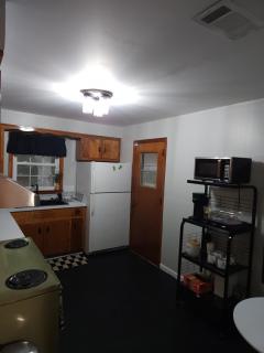 Charming 3-bedroom cottage - 2