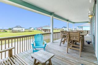 Escape Gulf Views Basketball Hoop Sleeps 16 - 2