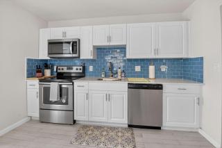 Delray Daydream Home for 8 - 7