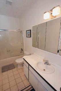 Modern 2 Bedroom Condo near Abbot Kinney - 3