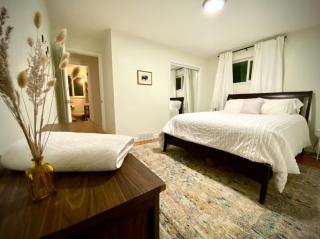 Family & Dog-friendly Retreat With Fire Pit - 7