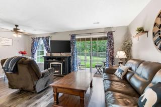 Fallcreek Haven - A Chic Retreat - 0