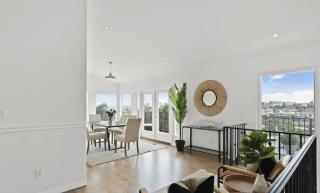 Midcentury 4 Bedroom Home with Ocean Proximity - 6