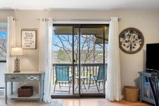 Great Day - Picture-Perfect Condo in Pointe Royale - 6