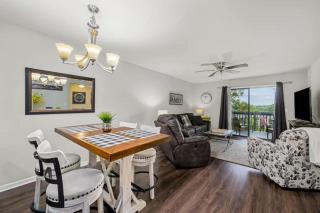 Fairway Bunker Hideaway - Serene Retreat - 5