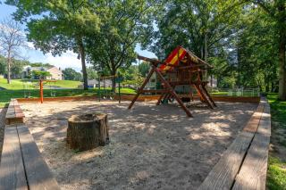 Fairway Bunker Hideaway - Serene Retreat - 3