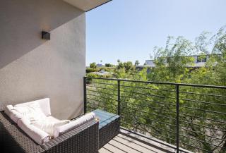 Apache - 4 Units - Hot Tub - Heart of Old Town - 9