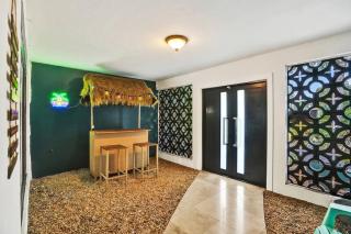 Stylish Hollywood Getaway with Pool near Hard Rock - 2