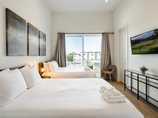 Moxie - Modern Luxe - Hot Tub - Heart of Old Town - 8