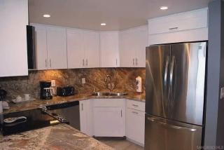 Oceanfront Two Bedroom Condo with Panoramic Views - 4