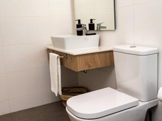 Bright and Stylish 1BR Apt near Shopping del Sol - 2