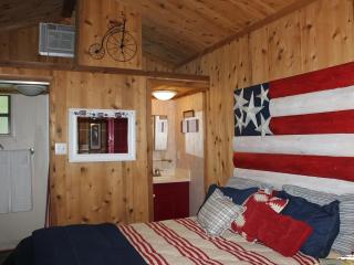 Cabins & Cottages at Shale Lake - 6