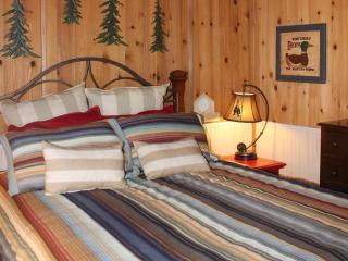 Cabins & Cottages at Shale Lake - 1