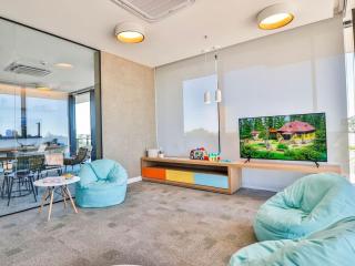 Bright and Stylish 1BR Apt near Shopping del Sol - 7