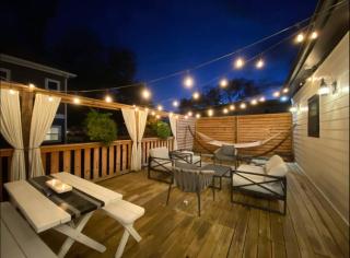 Broadway Breeze Escape Modern Nashville Comfort - 9