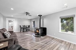 Lake Retreat with Hot Tub, Game Room and Grill - 3