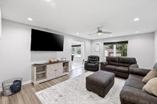 Lake Retreat with Hot Tub, Game Room and Grill - 8