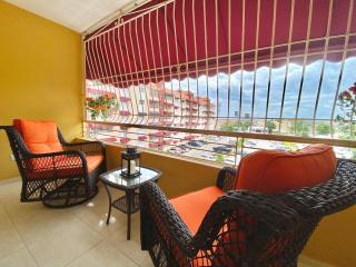 Stylish 3BR Condo, Full AC, Wi-Fi - 9