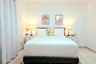 Stylish 3BR Condo, Full AC, Wi-Fi - 5