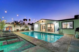 7 Large Bedrooms Bocce Court Firepit - 0