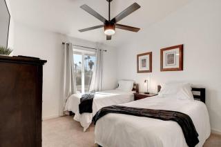 6 Large Bedrooms Billiards Heated Pool - 2