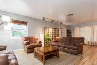 Millcreek Home, Quick Access to Canyons and Skiing - 0