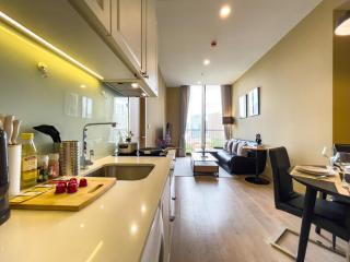 Near BTS l Large 50 sqm l Luxury facilities l Rooftop Pool - 3