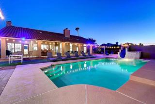 10 Large Bedrooms Sport Court Pool - 0