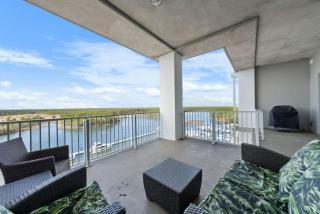 Wharf 908 by Youngs Suncoast - 2