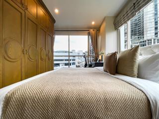 300m BTS l Large 110 sqm l Pool and Sauna - 0