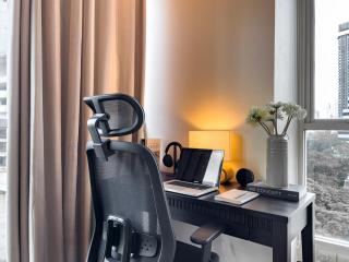 300m BTS l Large 110 sqm l Pool and Sauna - 3