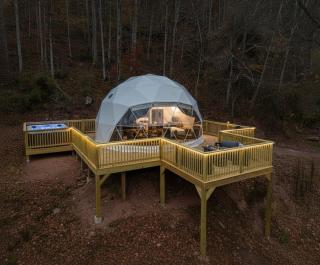 Once-in-a-Lifetime Escape Celestine Hot Tub Between Two State Parks - 0