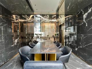 Near BTS l Central Sukhumvit l Pool and Sauna - 5