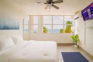 Beachfront 1BR Apt in Marbella del Caribe Isla Verde - 6