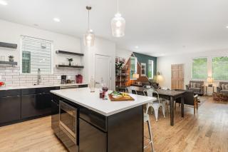 Citrine-Private Patio & Balcony-Near Germantown - 9