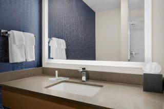 Fairfield Inn & Suites Bloomington - 7