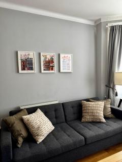 Charming entire 2 bedroom apartment in Crouch End - 9