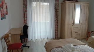 RJS Lambach GbR, Ferienwohnung am Dorfplatz - 5